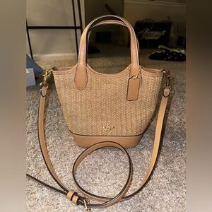 Coach NWT coach Hanna Bucket Bag COACH CR351 beige and rattan / wicker bag